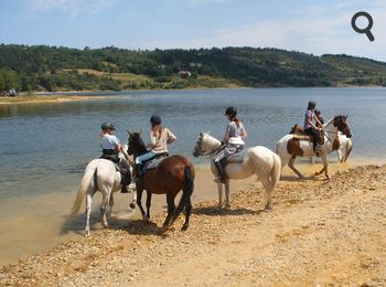 Stage équestre pour ados de sept jours en Lozère