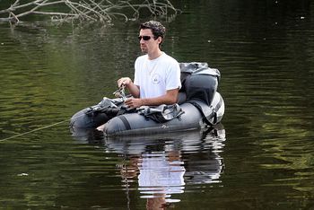 Pêche en float tube dans le Cantal