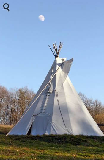 Séjour en tipi dans le Cantal