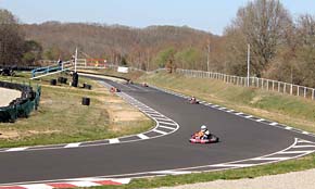 Circuit de karting dans le cantal